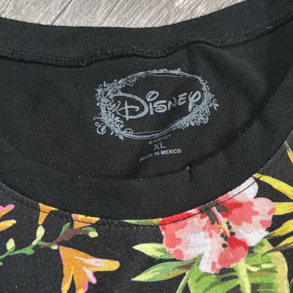 Disney lilo and stitch tank XL - Picture 3 of 3